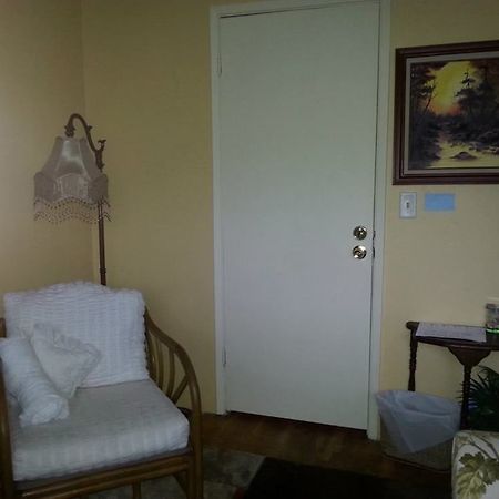Secret Garden Bed And Breakfast Τακόμα Εξωτερικό φωτογραφία