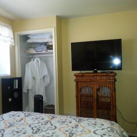 Secret Garden Bed And Breakfast Τακόμα Εξωτερικό φωτογραφία