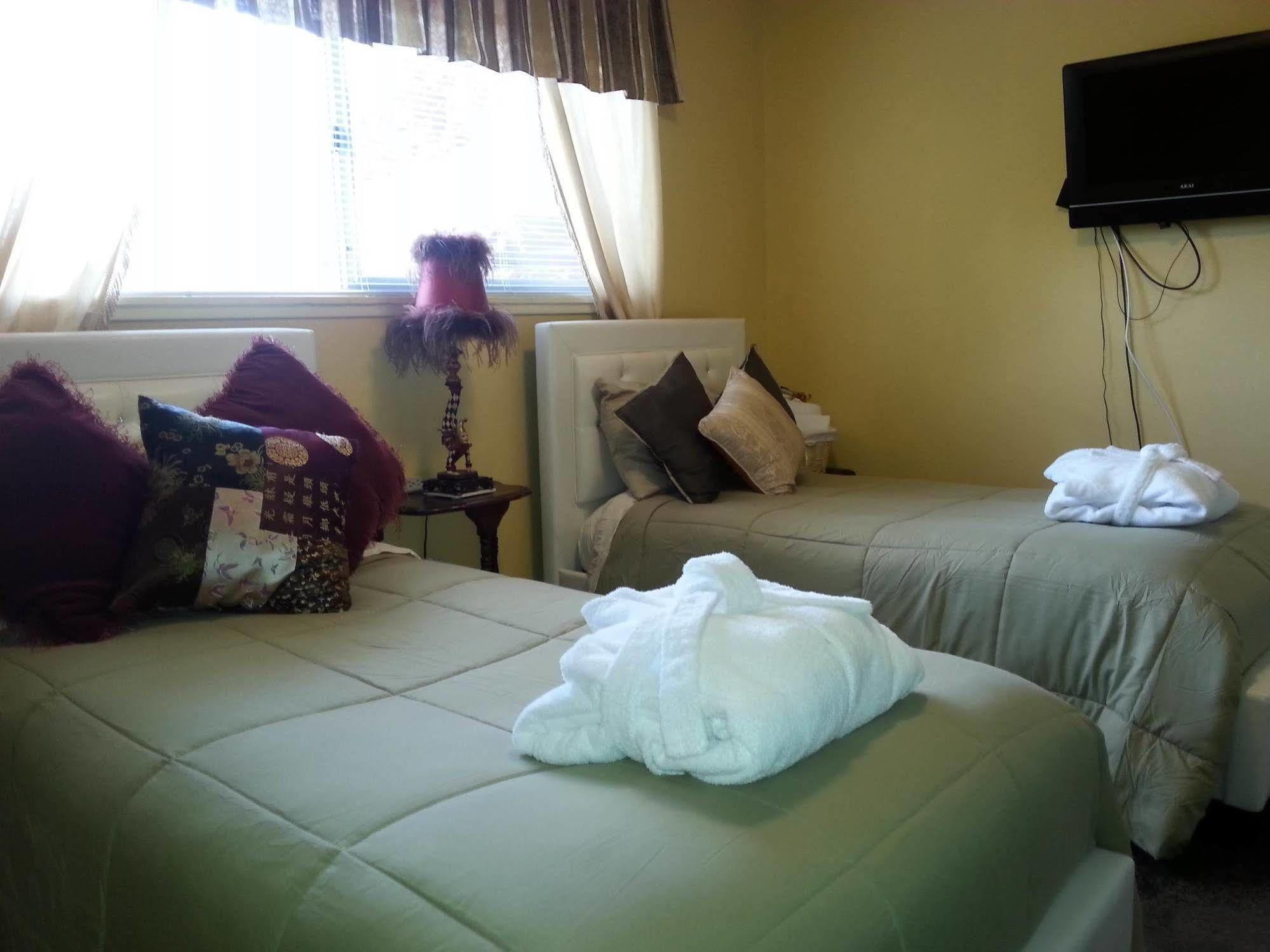 Secret Garden Bed And Breakfast Τακόμα Εξωτερικό φωτογραφία